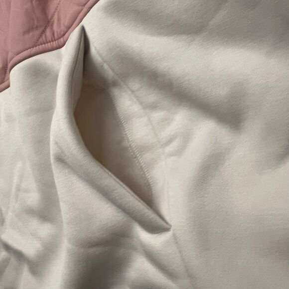 North Face Women's XL Quilted Sweatshirt - Picture 12 of 12